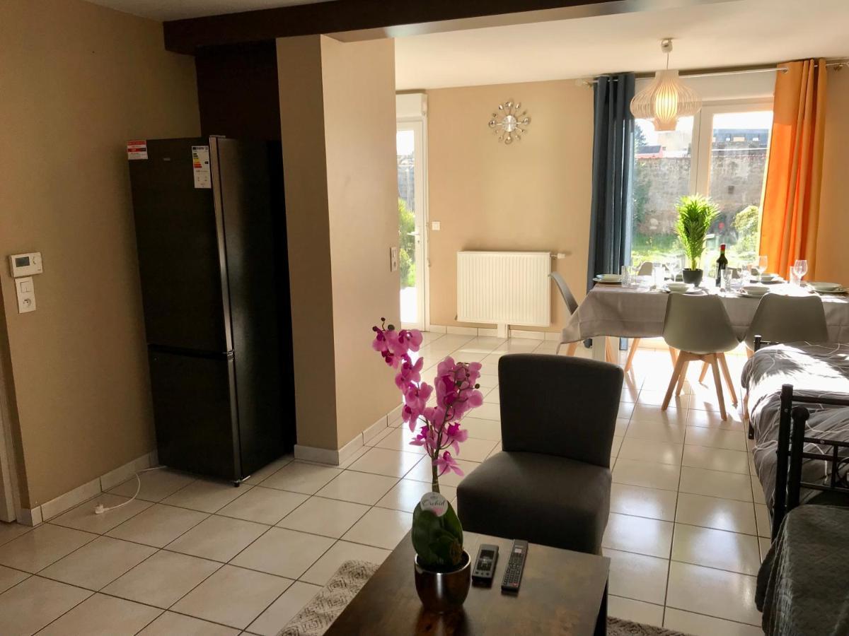 Agreable Maison Proche Gare Avec Parking Gratuit Le Mans Luaran gambar
