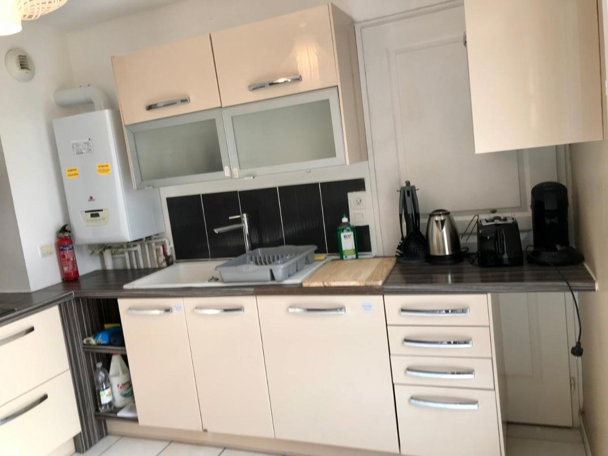 Agreable Maison Proche Gare Avec Parking Gratuit Le Mans Luaran gambar