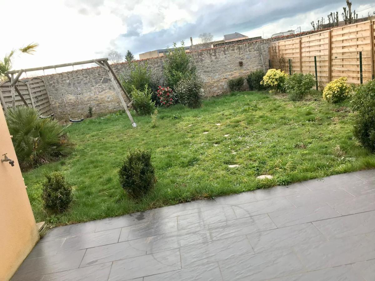 Agreable Maison Proche Gare Avec Parking Gratuit Le Mans Luaran gambar