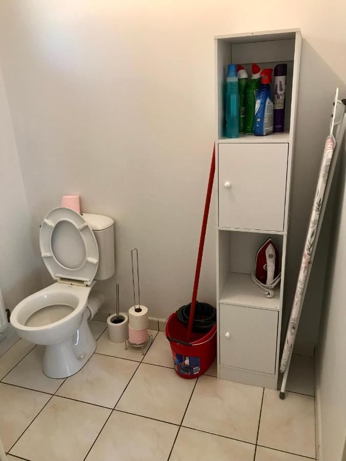Agreable Maison Proche Gare Avec Parking Gratuit Le Mans Luaran gambar